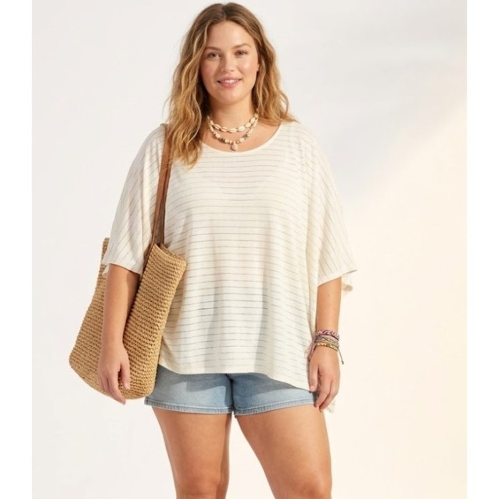 Chico's Travelers size Large/2 White Cream‎ Slinky Knit Layered Vacation Top